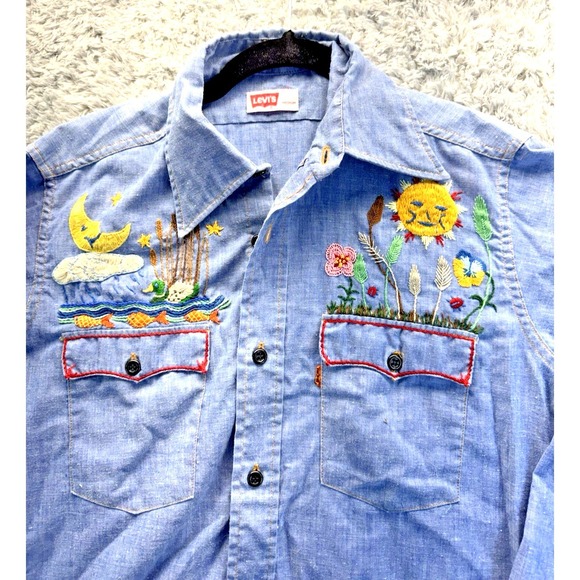 Levi's Tops - Vtg 70s Levi's Orange Tab Embroidered Chambray Shirt - Front & Back Floral Sun